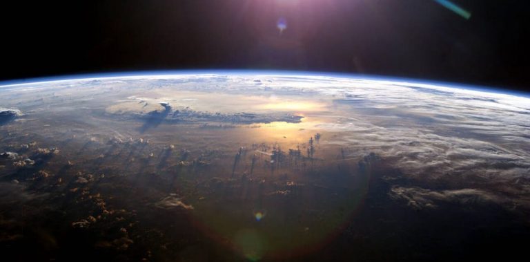 La-Terre-retient-bien-plus-de-chaleur-que-ne-le-prevoient-scaled